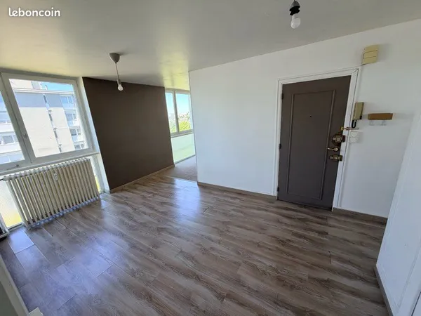 T3 lumineux 59 m² - 2 chambres - Chauffage inclus - Ascenseur - Vue dégagée