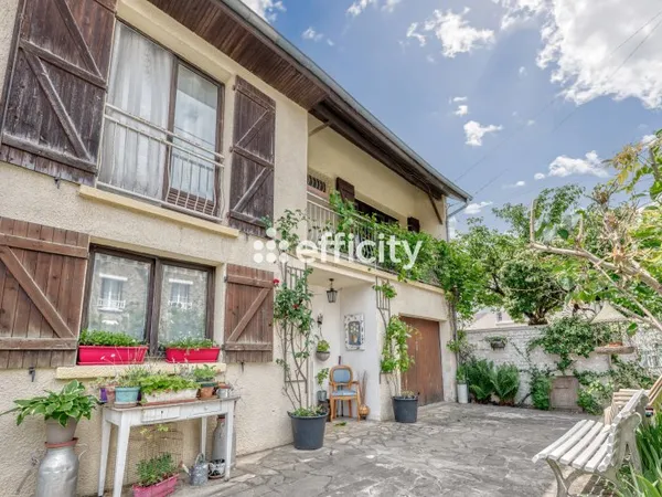 Maison 8 pièces 153 m²