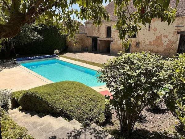Maison 5 pièces 230 m²