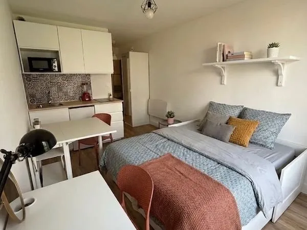 Studio meublé 19 m² rénové à neuf
