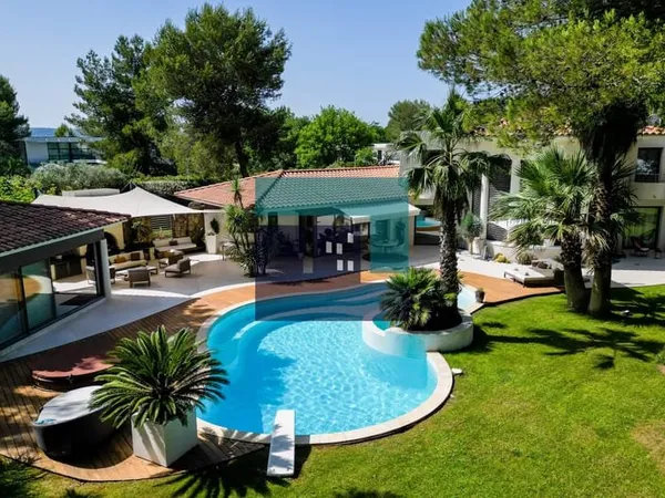 Villa de prestige - St-Gély-du-Fesc