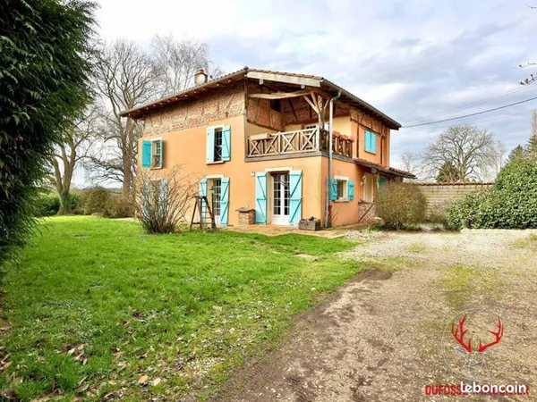 Propriété 5 pièces 140 m²