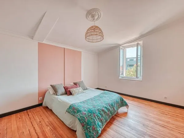 Maison 7 pièces 180 m²