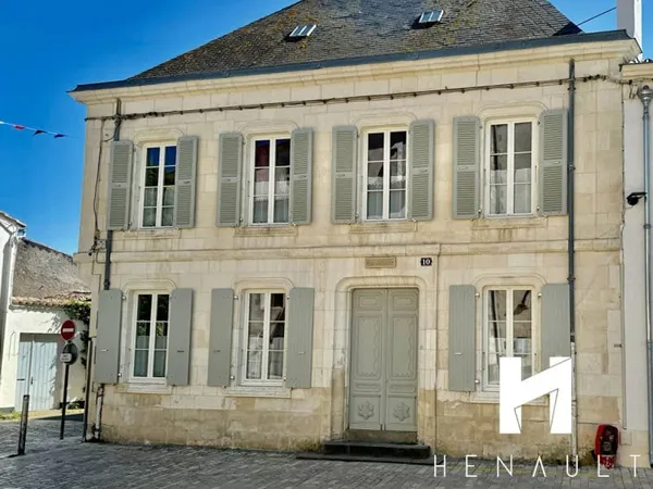 Maison 8 pièces 189 m²
