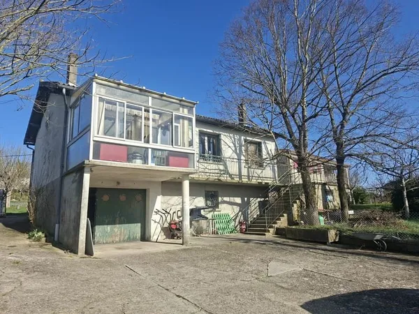 Maison des années 60 avec jardin sur sous sol