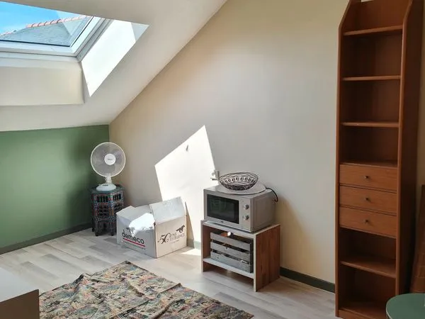 Colocation à coueron chambre + salon privée