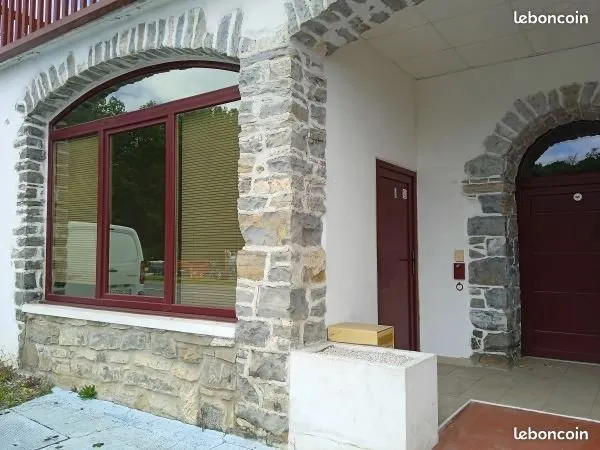 Local commercial/bureau Saint Palais 64120