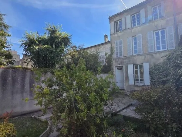 Maison 7 pièces 162 m²