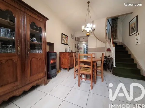 Maison 7 pièces 104 m²