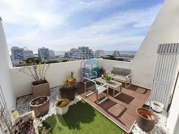 T4 de prestige avec 2 parkings - Dernier étage vues panorami