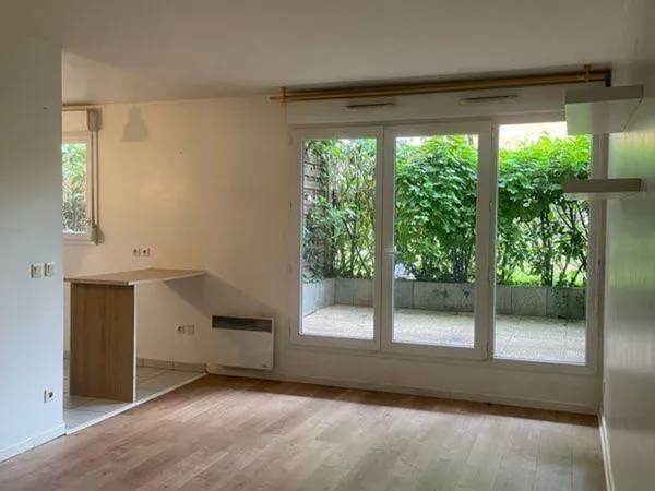 T1 de 31 m² avec terrasse et parking