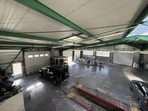 Local d'activité 1 pièce 450 m²