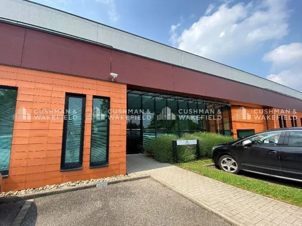 Bureaux 794 m²