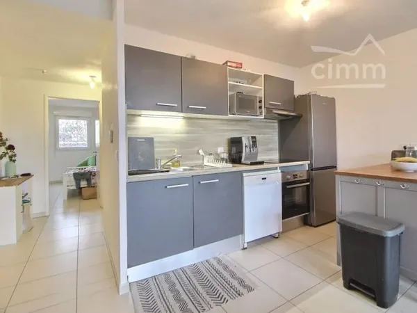 T3 de 60 m² + terrasse de 12 m² et parking