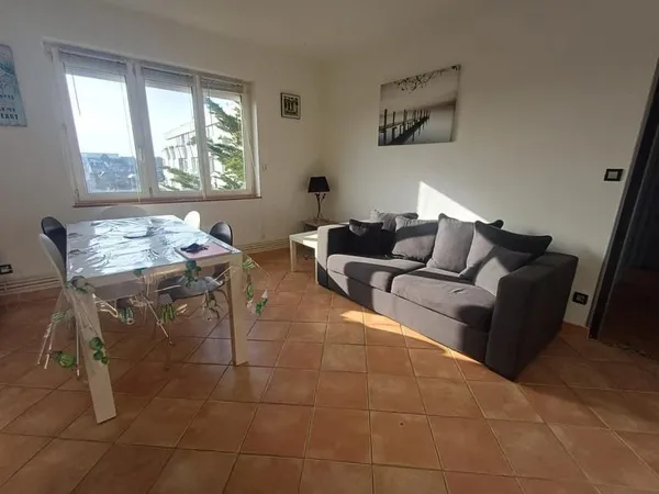 Appartement T4 meublé à louer