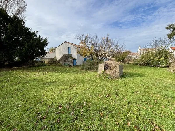 A VENDRE MAISON A RENOVER HYPER CENTRE L'EPINE