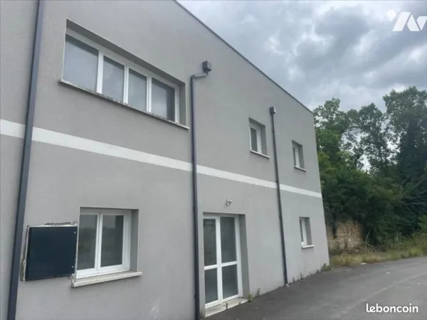 Local d'Activités 95 m² POITIERS
