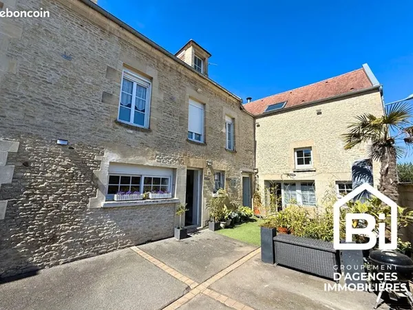 Maison 9 pièces 222 m²