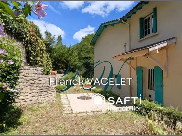 Charmante maison en pierre avec jardin, garage et fort potentiel