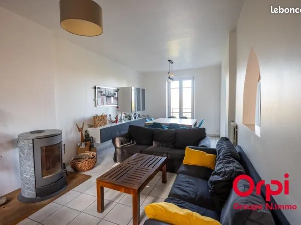 Maison 7 pièces 159 m²