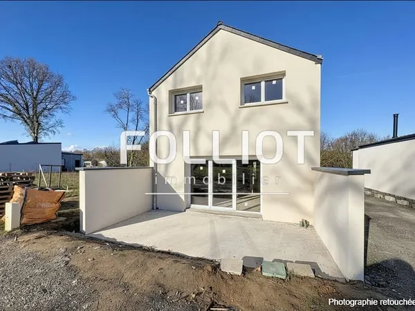 A VENDRE Maison Fougère Lecousse 6 pièce(s) 99.2 m2