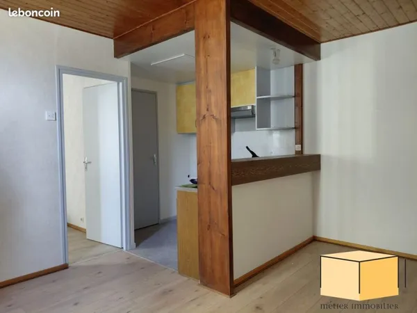 Studio 1 pièce 28 m²