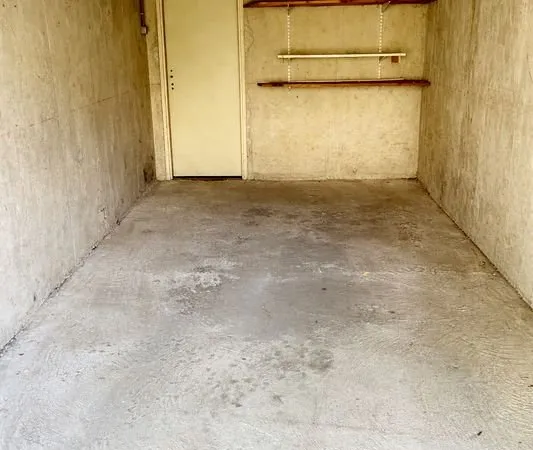 Garage box fermé Nîmes