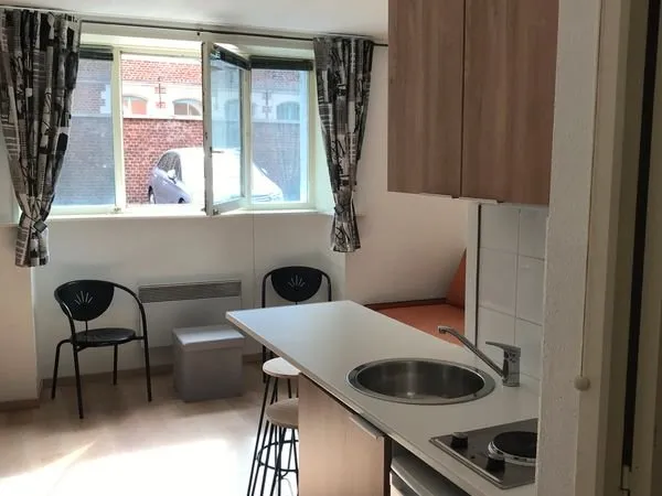 Studio meublé à louer