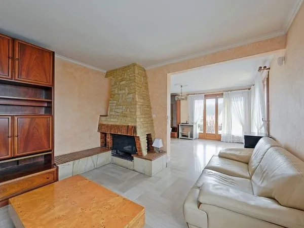 Maison 6 pièces 143 m²
