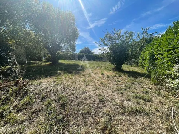 Terrain constructible 328 m²