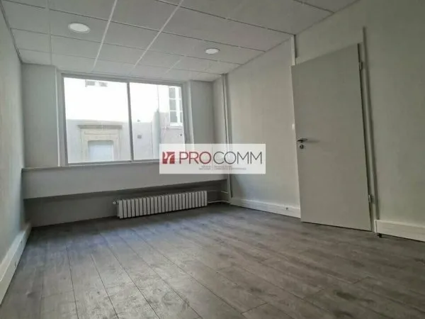 Bureau 3 pièces 51 m²