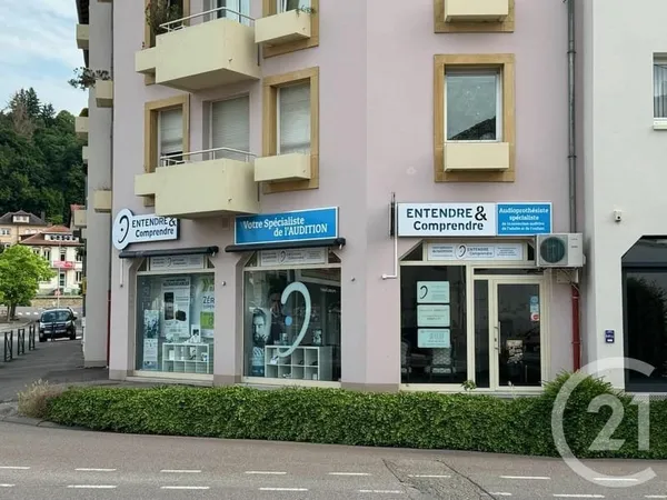 Local 52 m²