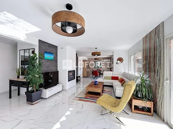 Maison proche Saint Cyprien à Latour Bas Elne 6 pièce(s) 166 m2
