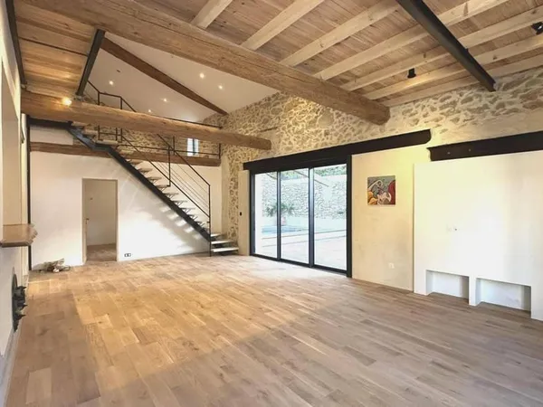 Maison 5 pièces 146 m²