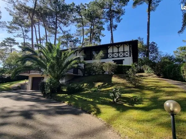Belle maison F6 meublée à l'année à Hossegor
