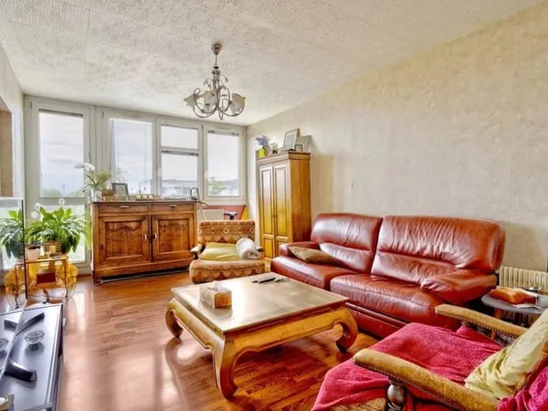 Appartement 6 pièces 100 m²