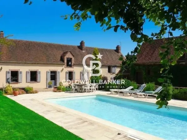 Propriété avec piscine et dépendance - MORTAGNE AU PERCHE