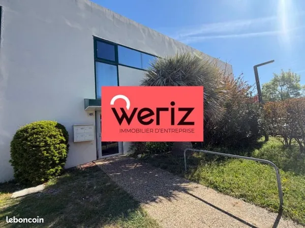 Bureaux 348 m²