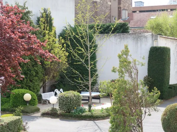 Appartement indépendant 124 m2 avec balcon, garage et parkin