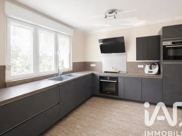 Maison 2 pièces 140 m²