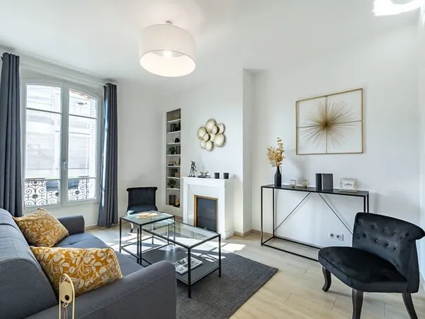 Appartement d'Exception à Puteaux - Élégance et Confort au 3ème Étage
