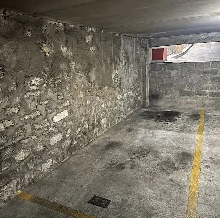 Parking 10 m²