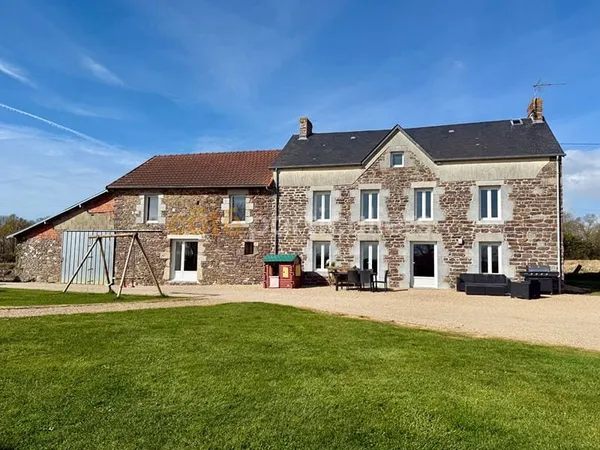 Hudimesnil Maison en pierre ,3 chambres 154 m2, Terrain 3112m2