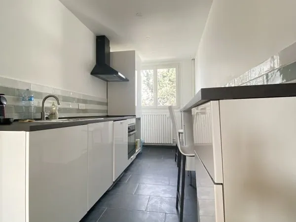 Appartement Plessis trevise refait à neuf.