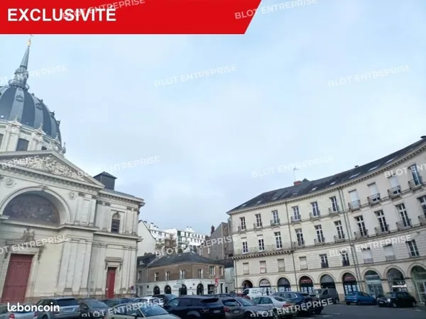 Bureaux 150 m²