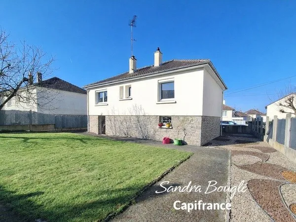 Maison à vendre 4 pièces LAVAL (53)