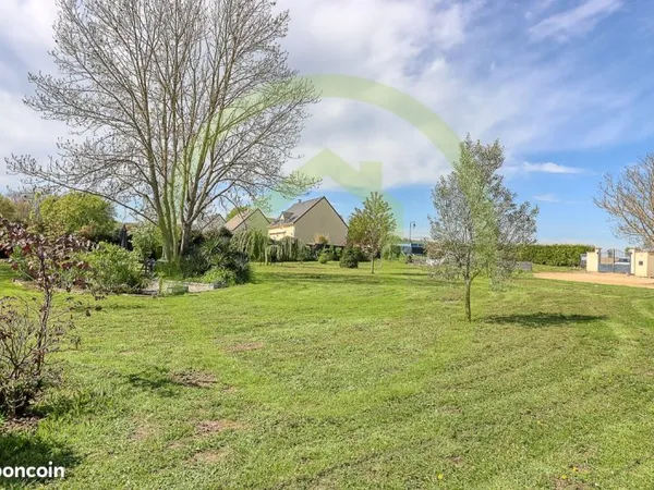 Terrain 1168 m² AUNEUIL