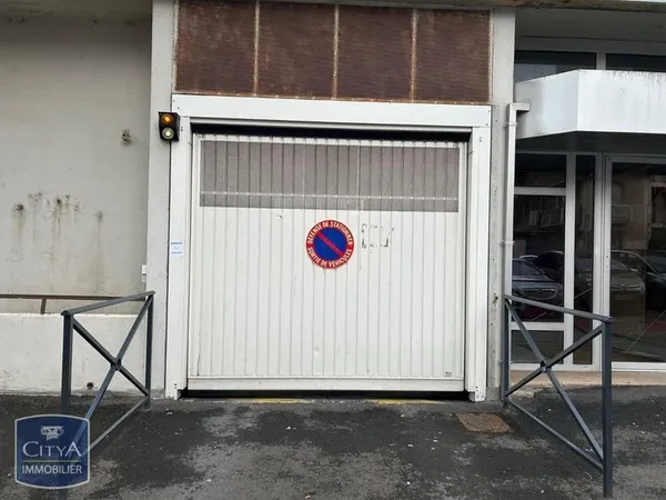 Stationnement Location Saint-Étienne   50€