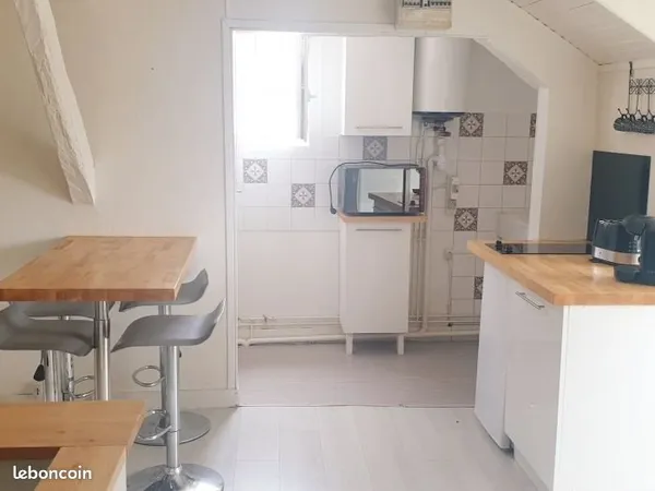 Studio 1 pièce 27 m²