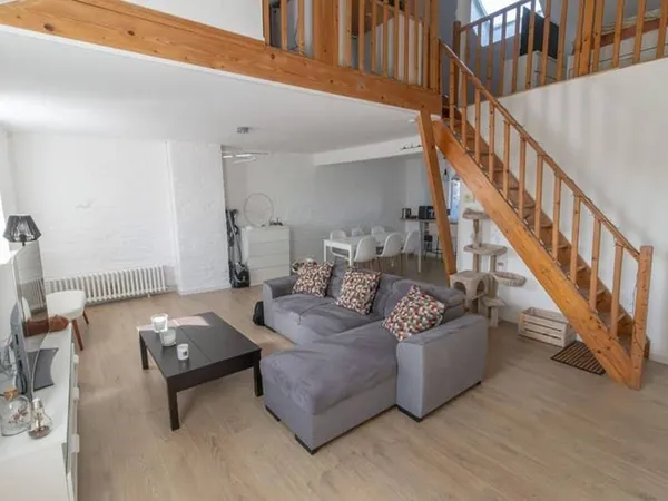 Appartement 2 pièces 77 m²